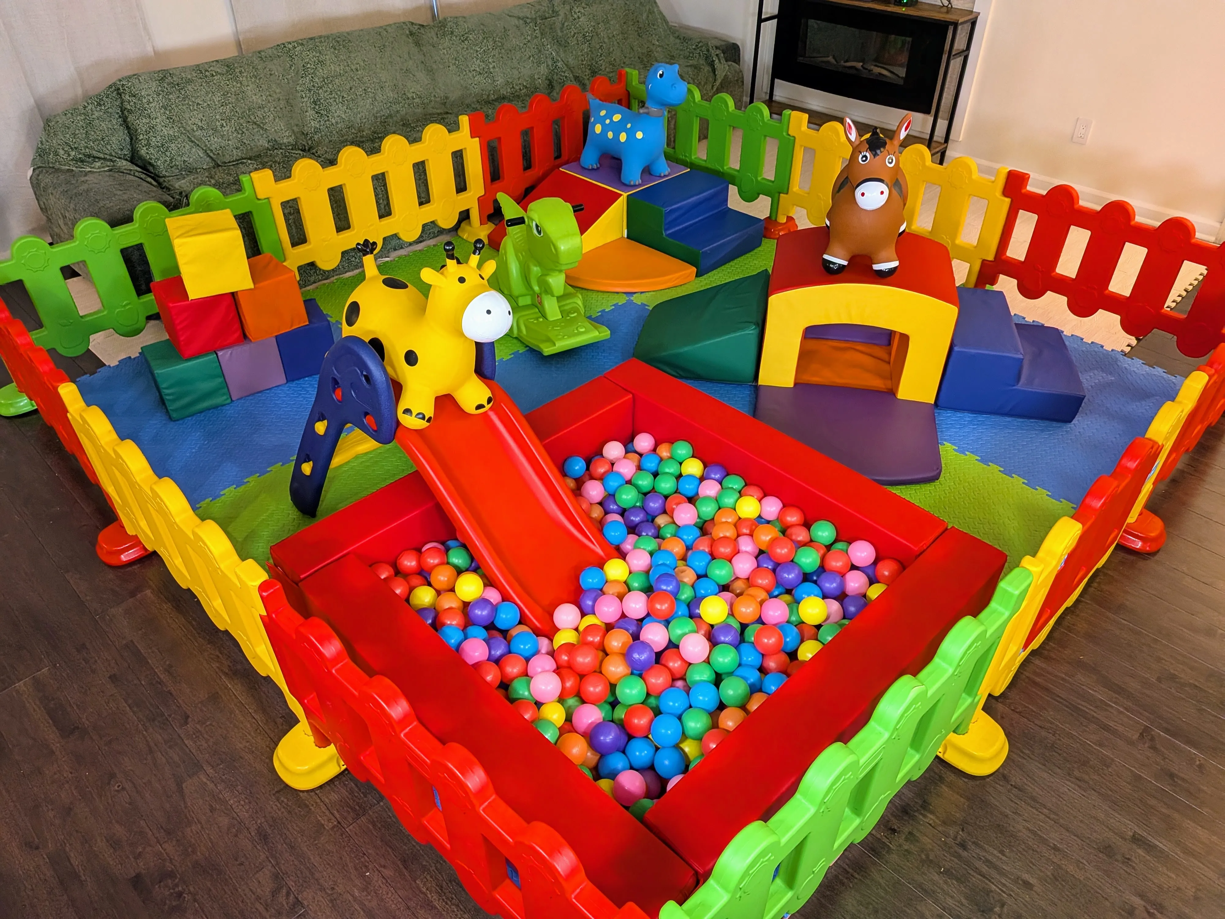 Soft Play 10x10 (Colorful) 1